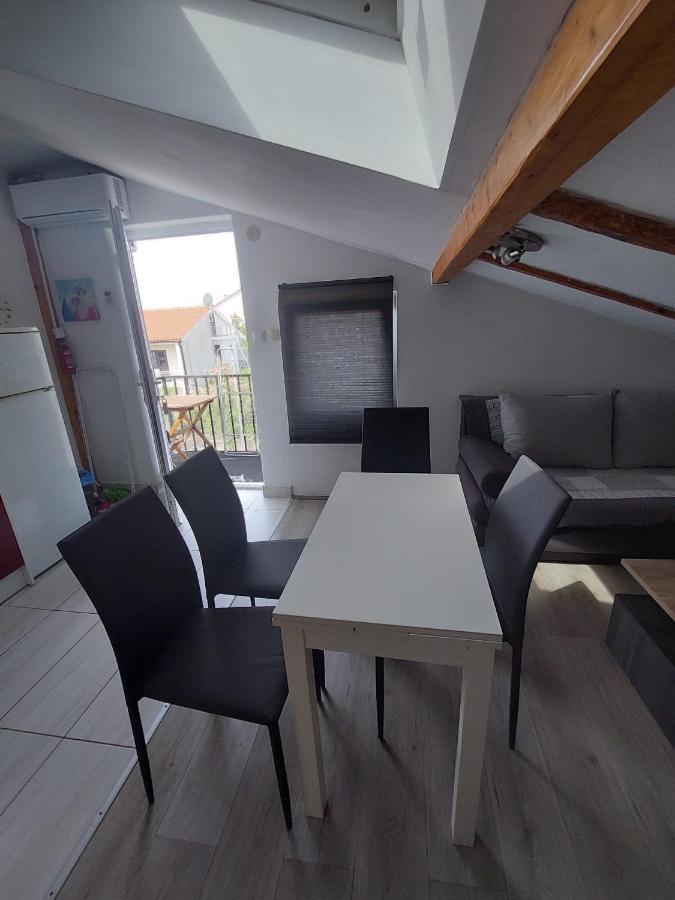 Apartment Ivana Krk Town Exterior photo