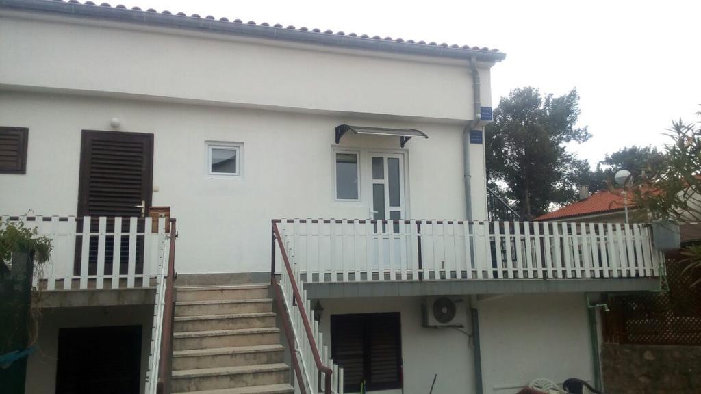 Apartment Ivana Krk Town Exterior photo